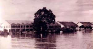 A very old photo of Rejang River in Binatang